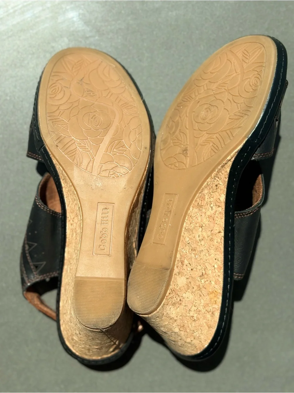 Cobb Hill Janna Perf Slingback Leather Wedge Sandals - Black- size 8